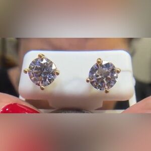 925 round studs moissanite/gold
